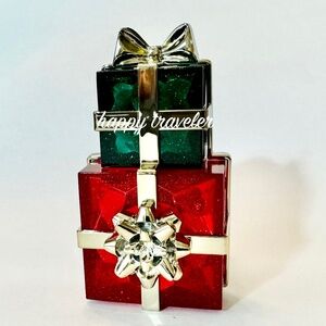 HOLIDAY PRESENTS Nightlight Plug